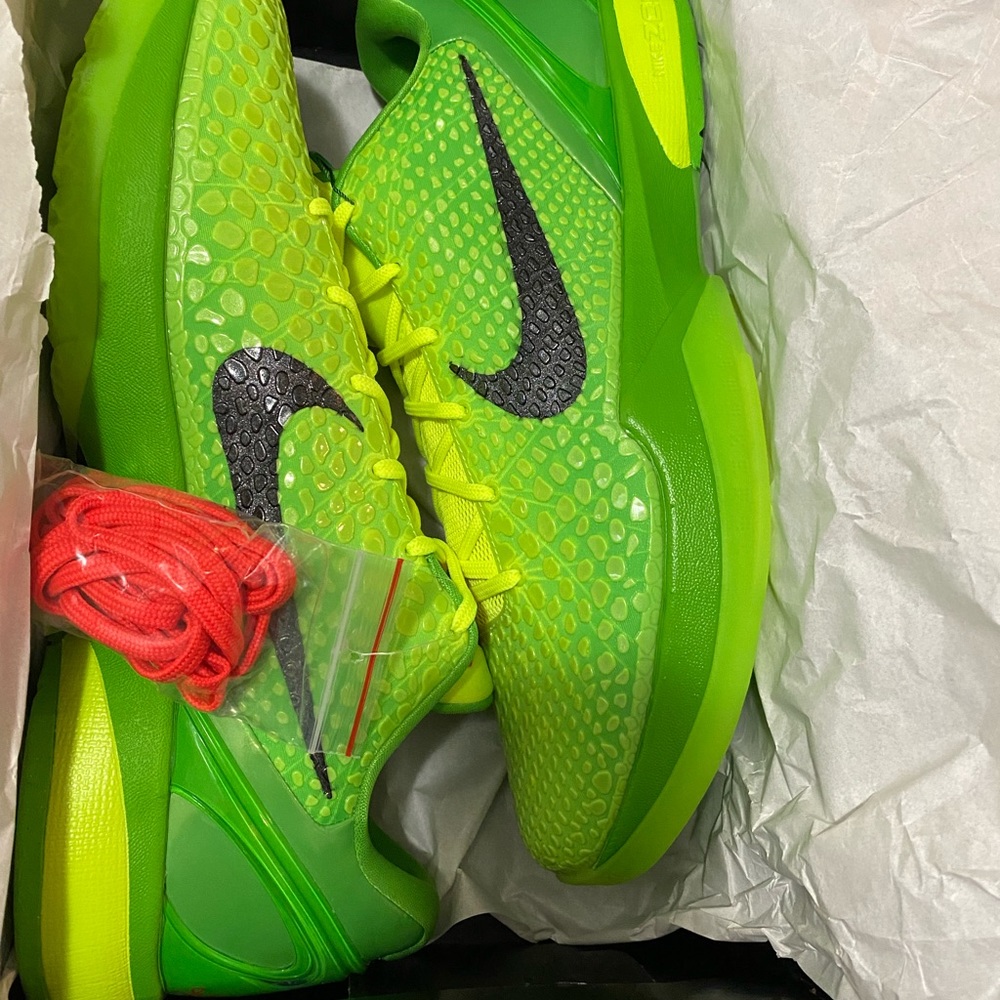 Sold…Kobe Grinch’s
